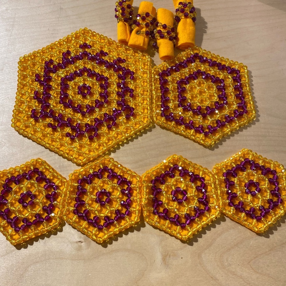 Handcrafted Bead Table Setting (LE) - Picture 14 of 16